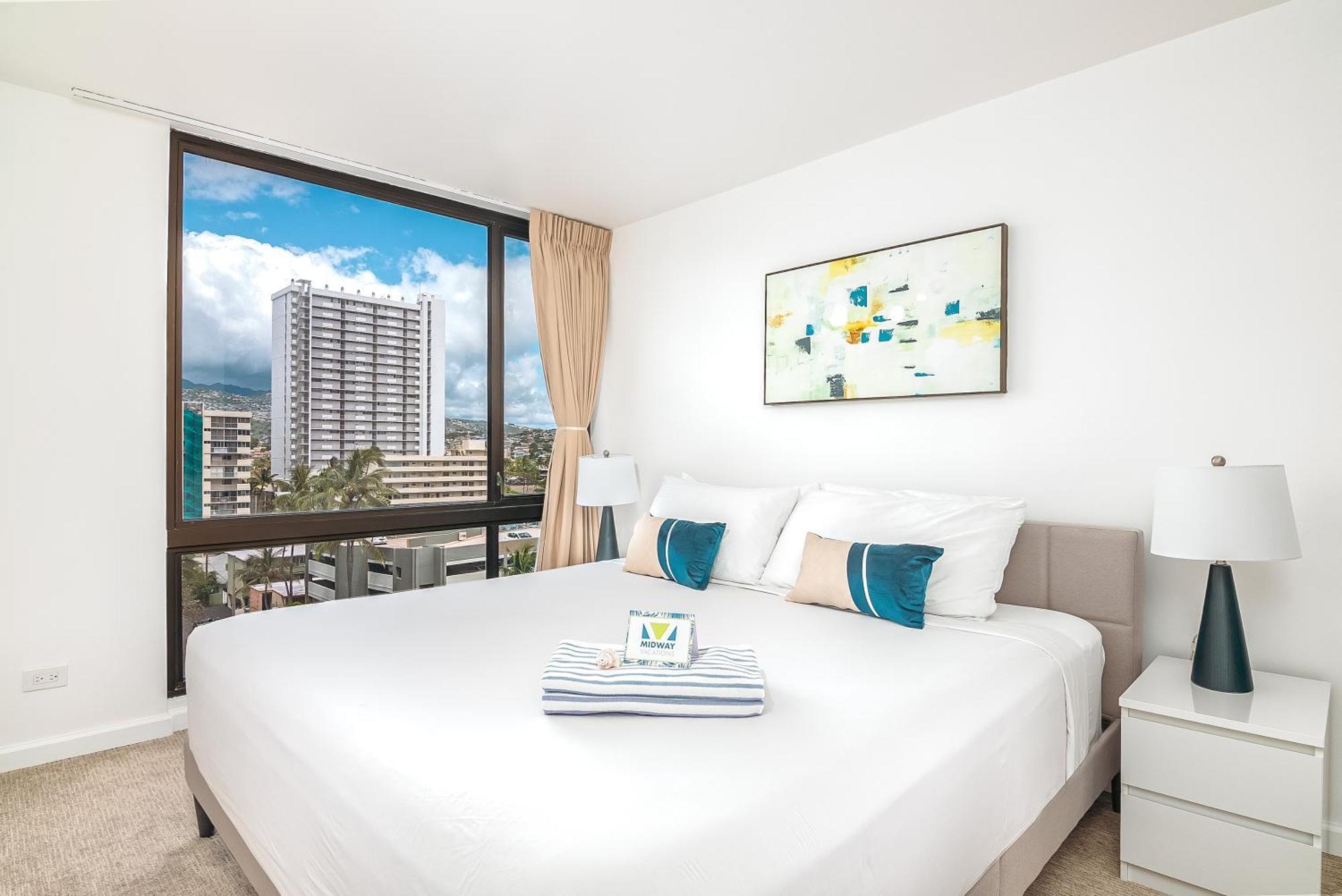 Newly Renovated 2 Bedroom Condo, 1 Block To Waikiki Beach, Free Parking Honolulu Buitenkant foto